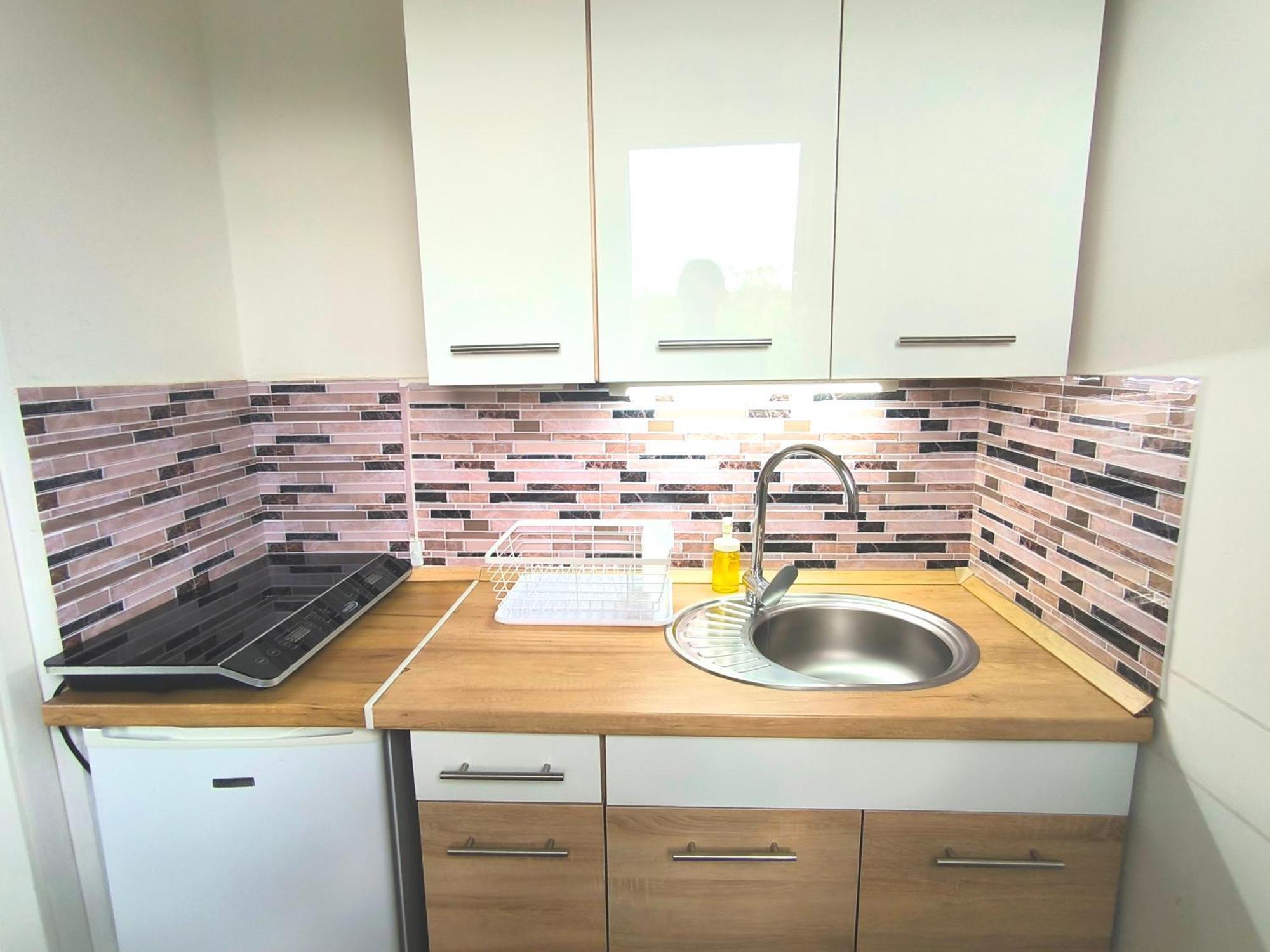 Katica Apartman Miskolc Exterior foto